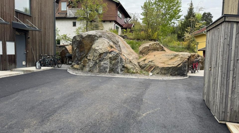 Trädgårdsarbete-projekt i Täby